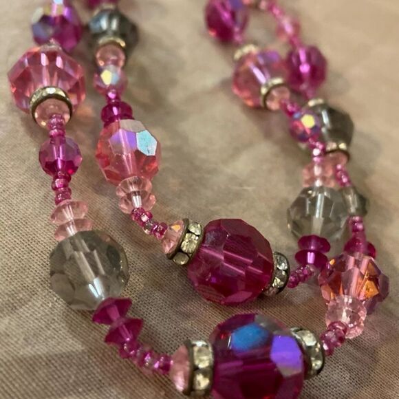 Vtg Vendome 2 Strand Aurora Borealis Pinks & Smoke Crystal 22-24" Necklace Set - Picture 3 of 13